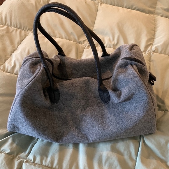 Oversized Gray Fleece Duffle by DSW. Black Nylon interior. Faux Leather Handles. - Picture 1 of 8